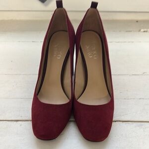 Franco Sarto Red Heels Suede Classic NWOB